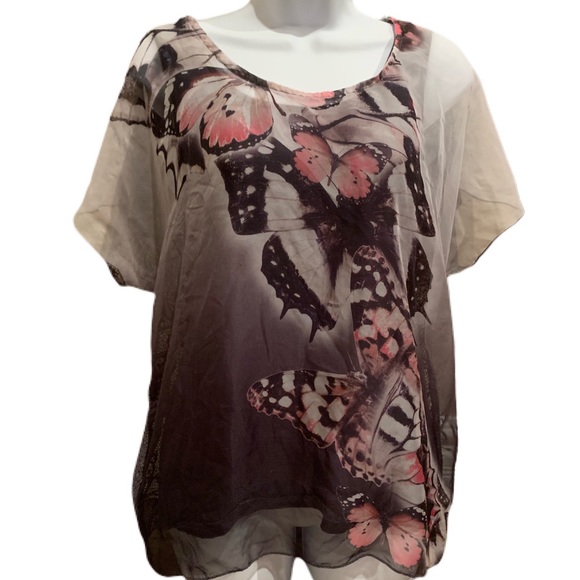 One‎ World Top with overlay - Picture 3 of 8